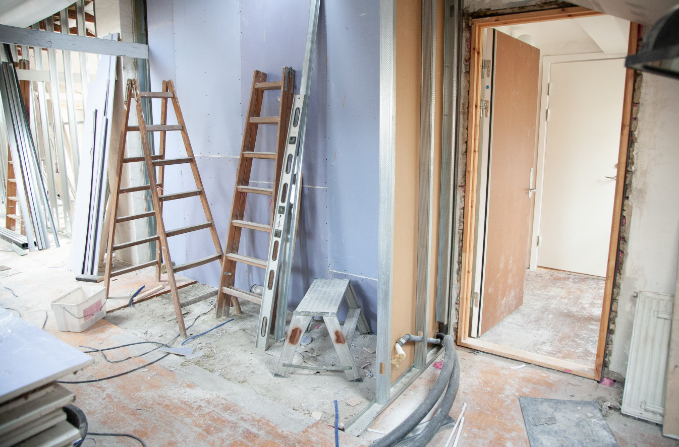 Когда можно проводить шумные работы в Сочи: правила и ограничения
